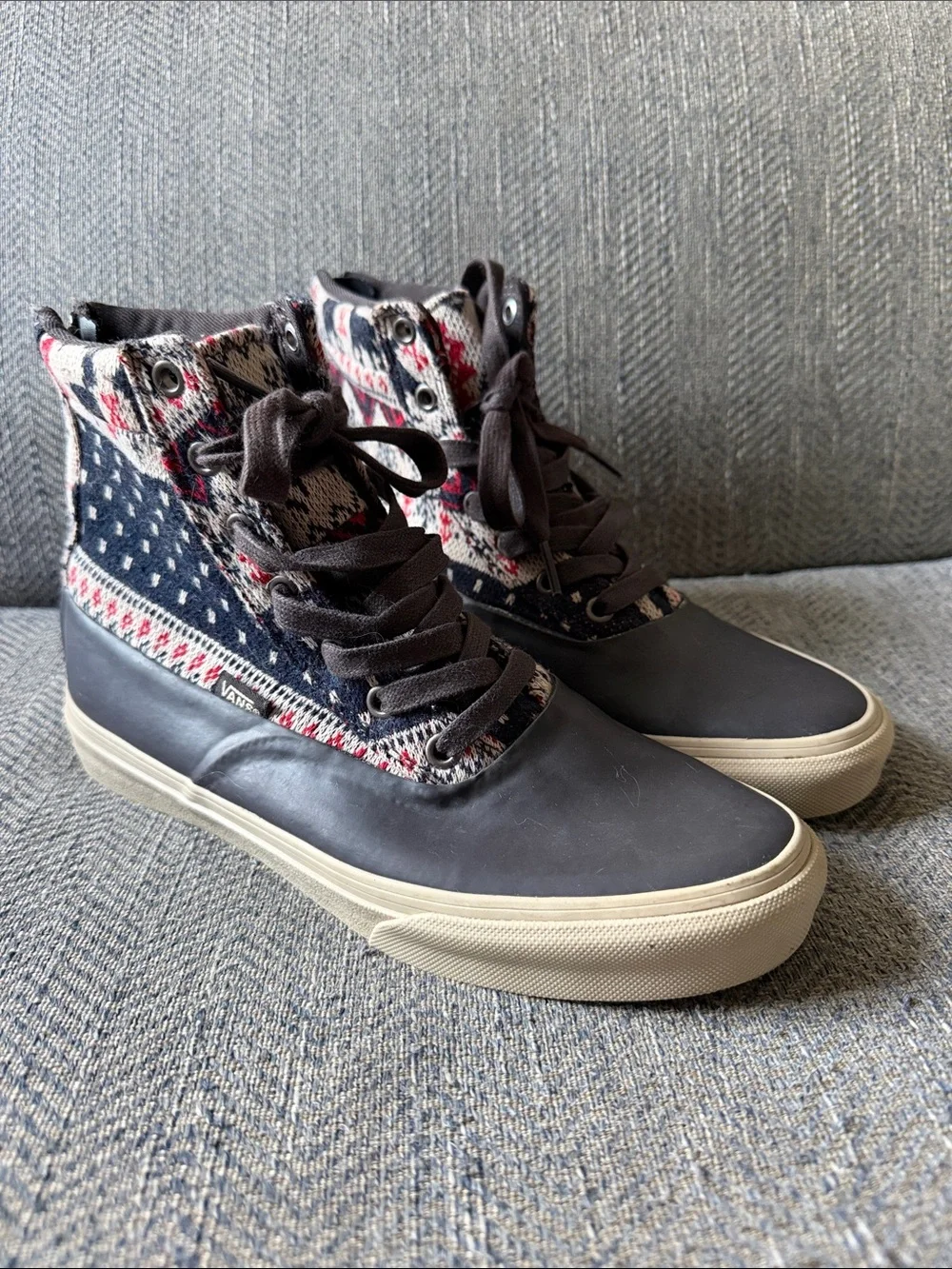 Vans OF the Wall Women’s High Top Knitted Back zip Duck Rubber Sneakers Sz: 7.5